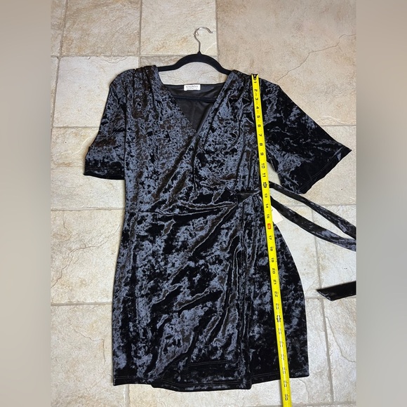 Kiyonna 0X Black Burnout Velvet Wrap Dress L/XL Witchy Whimsigoth Goth Halloween - Picture 12 of 13